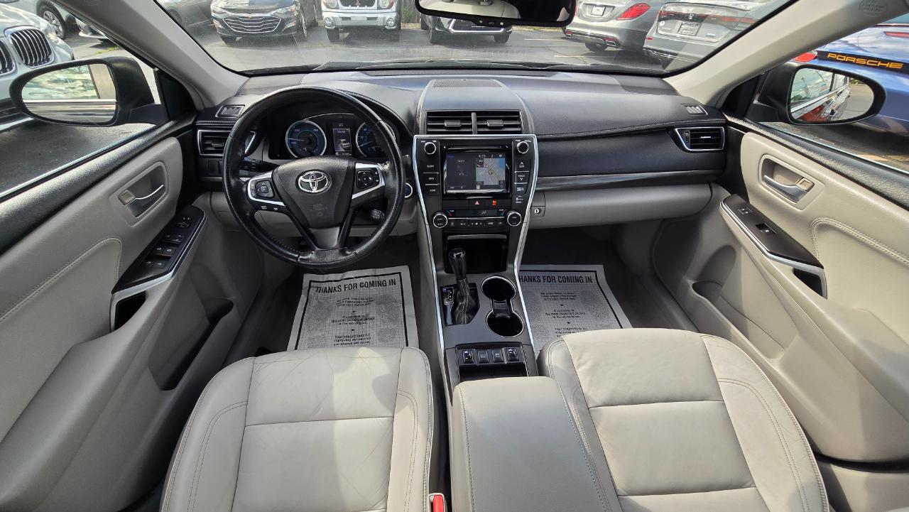 Toyota Camry Hybrid XLE 2015