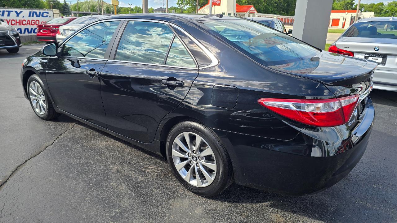 Toyota Camry Hybrid XLE 2015