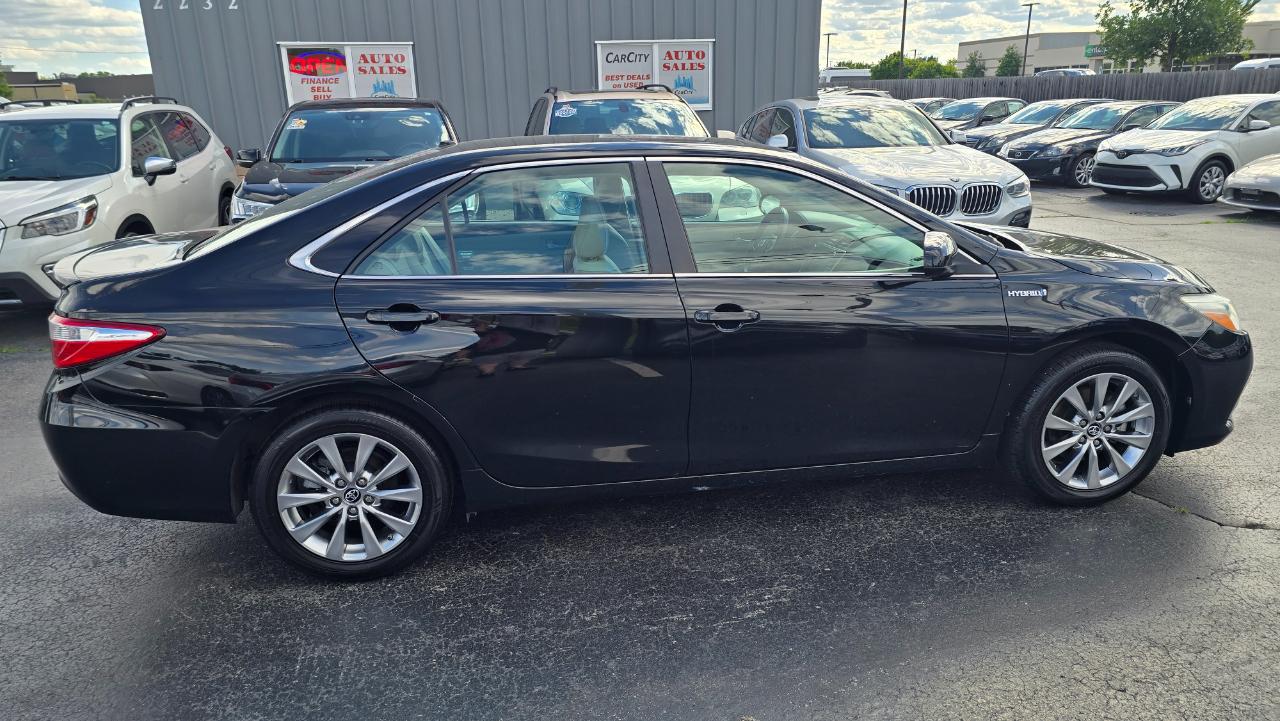 Toyota Camry Hybrid XLE 2015