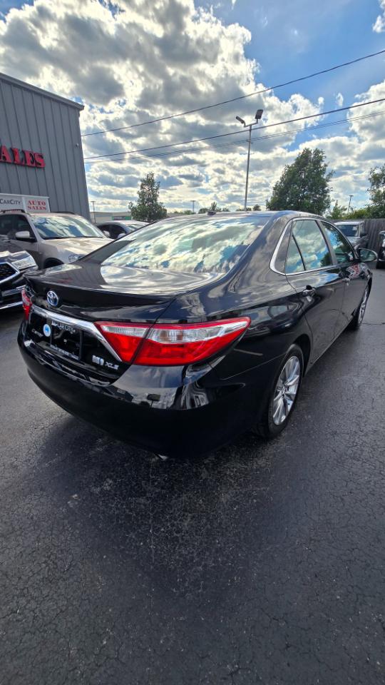 Toyota Camry Hybrid XLE 2015