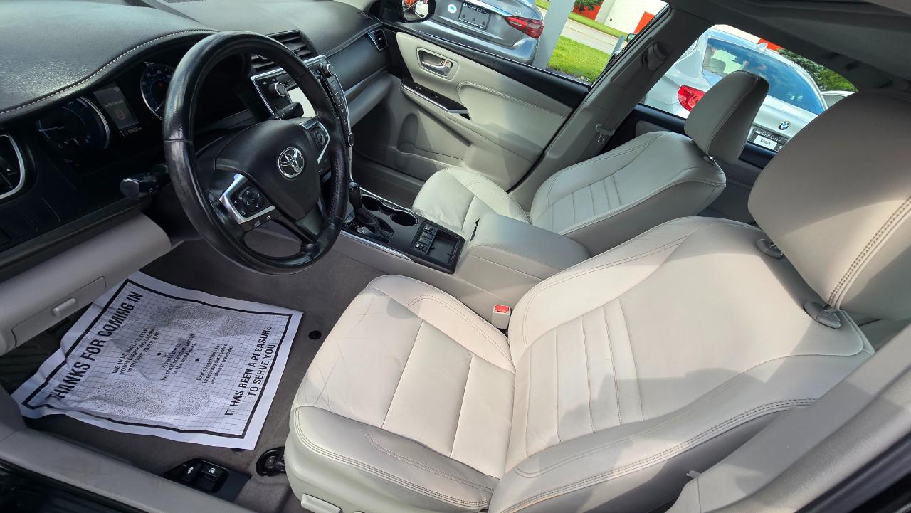 Toyota Camry Hybrid XLE 2015