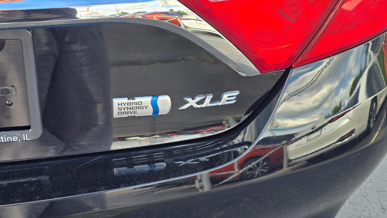Toyota Camry Hybrid XLE 2015