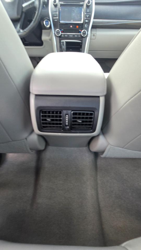 Toyota Camry Hybrid XLE 2015