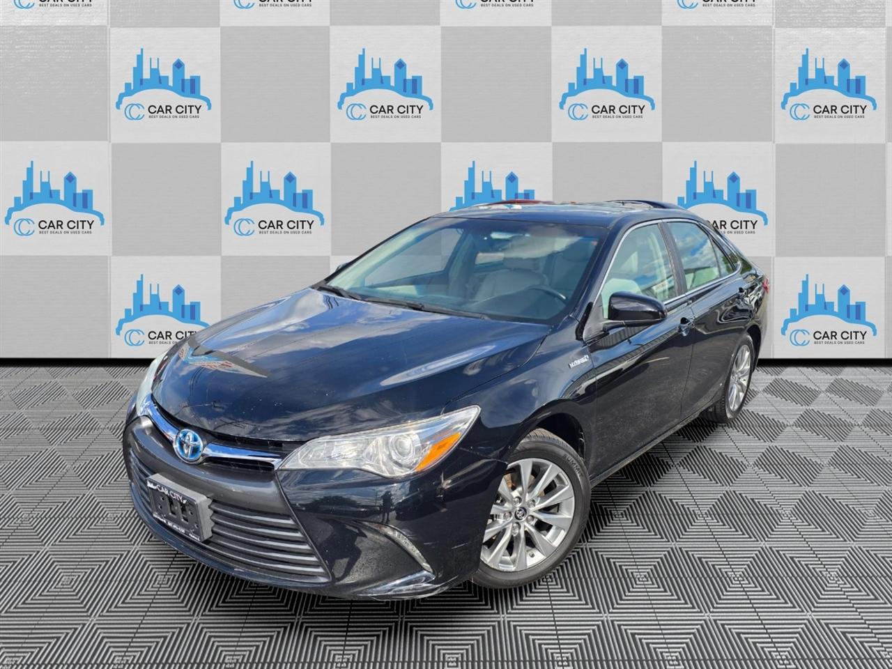 Toyota Camry Hybrid XLE 2015