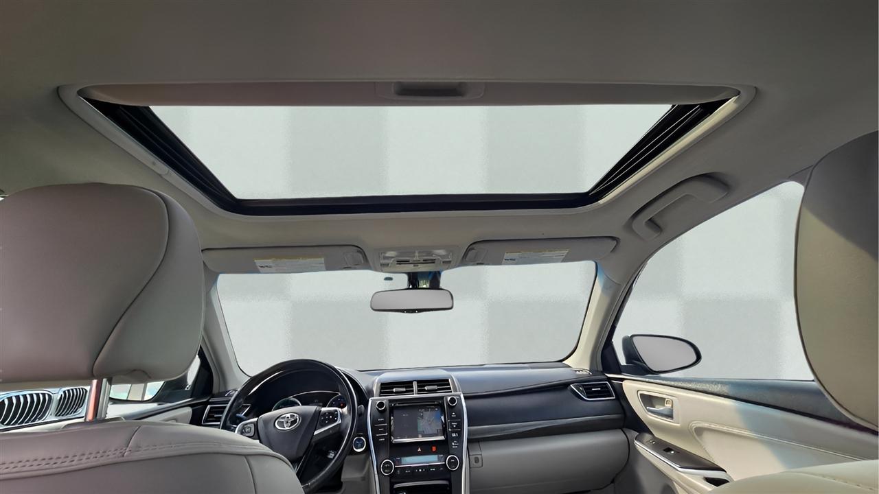 Toyota Camry Hybrid XLE 2015