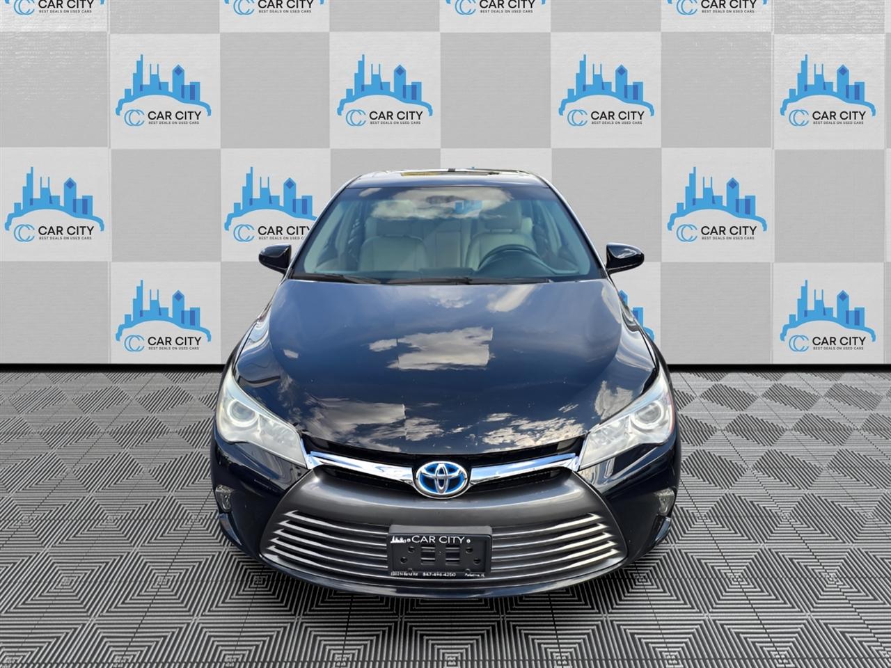 Toyota Camry Hybrid XLE 2015