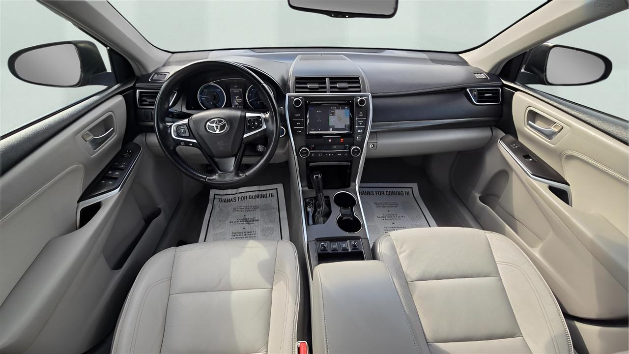 Toyota Camry Hybrid XLE 2015