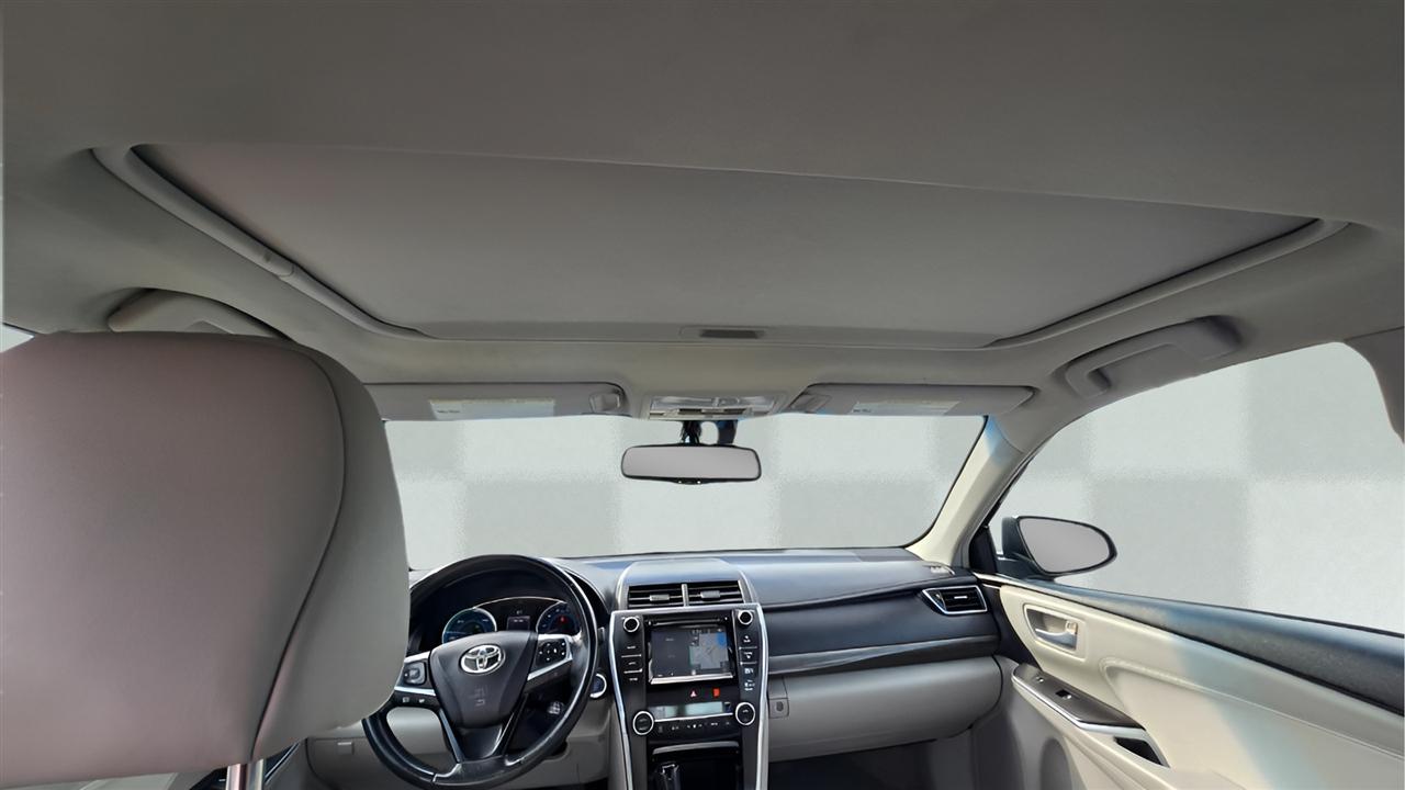 Toyota Camry Hybrid XLE 2015