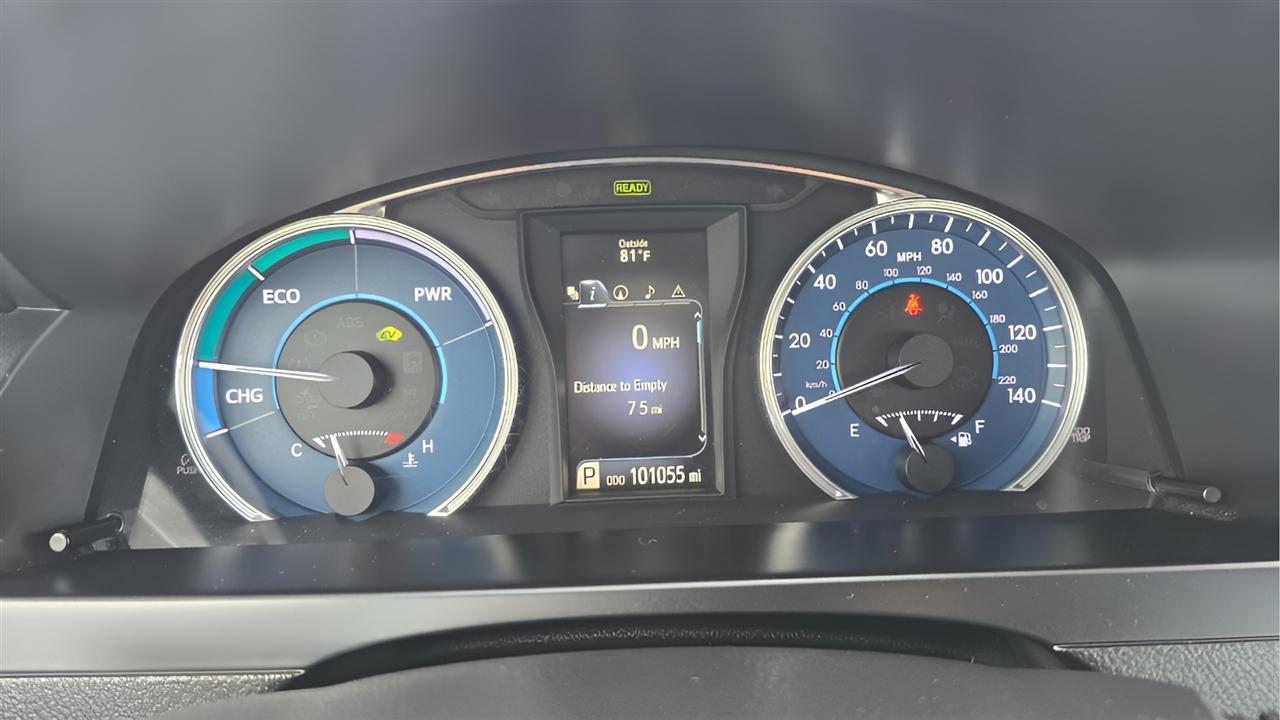 Toyota Camry Hybrid XLE 2015