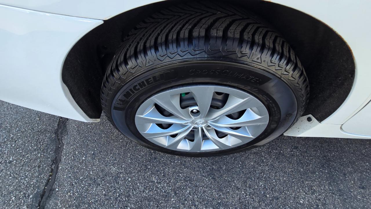 Toyota Camry LE 2015