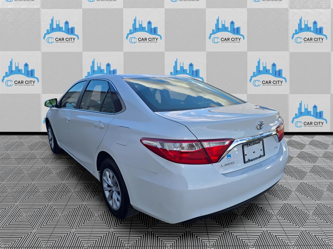 Toyota Camry LE 2015