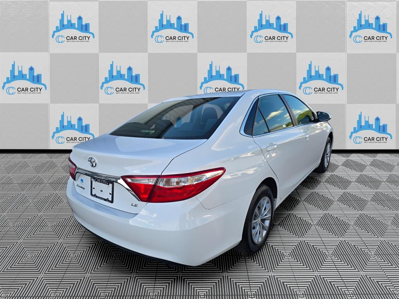 Toyota Camry LE 2015