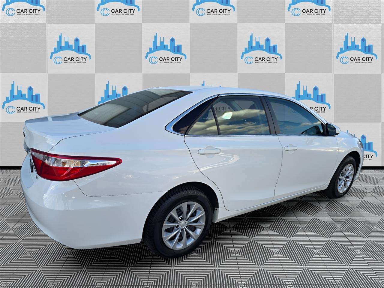 Toyota Camry LE 2015
