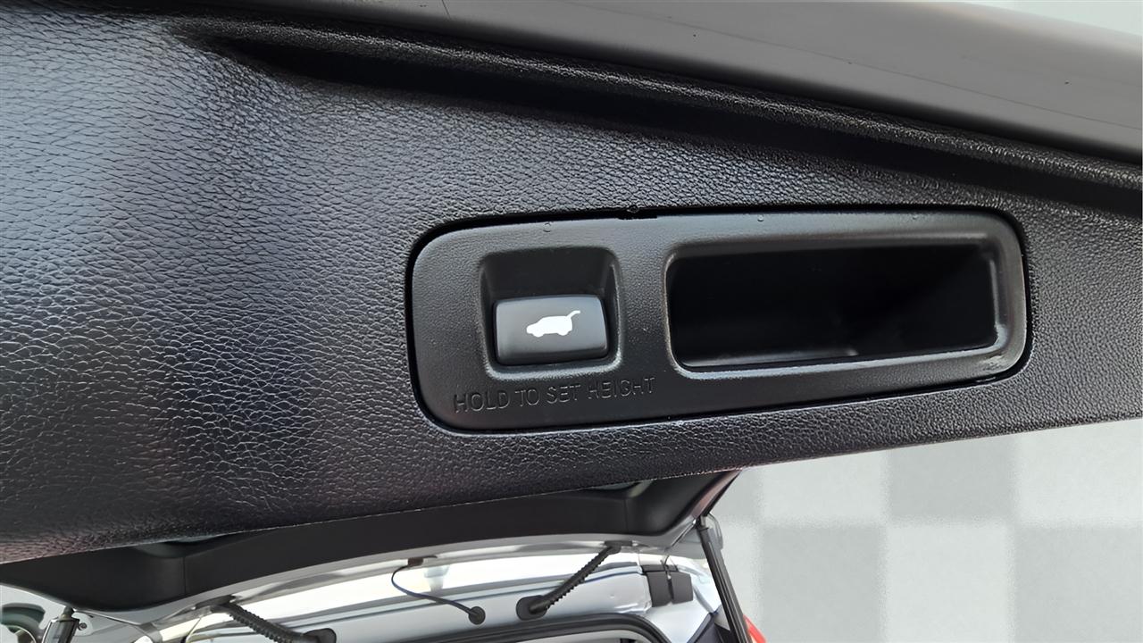 Honda CR-V EX-L 2WD w/ Navigation 2018