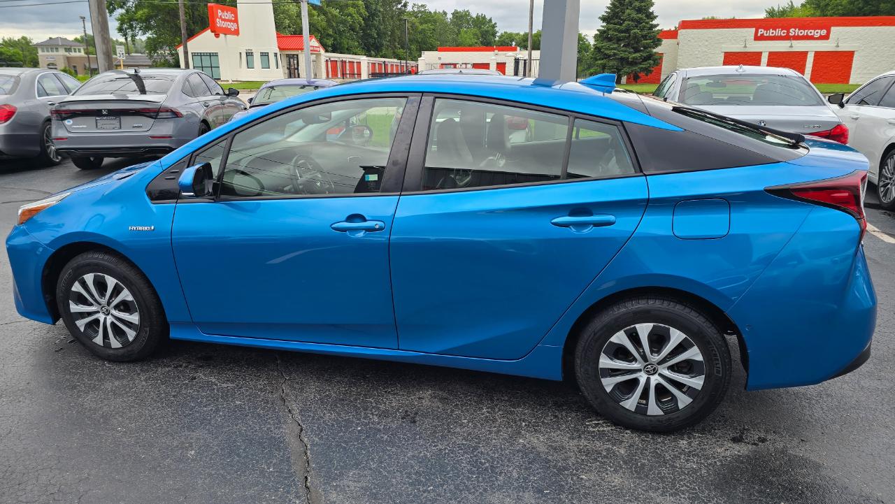 Toyota Prius XLE AWD-e 2019