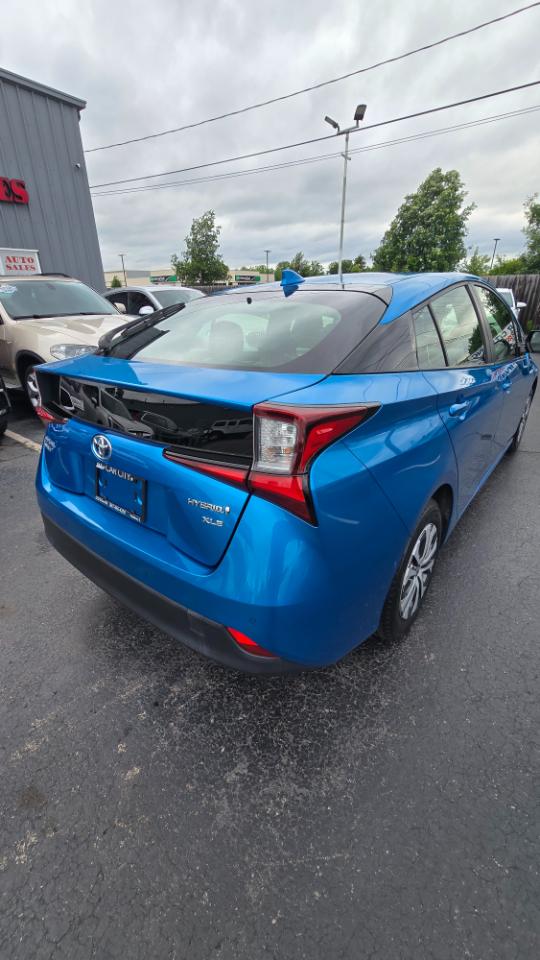 Toyota Prius XLE AWD-e 2019