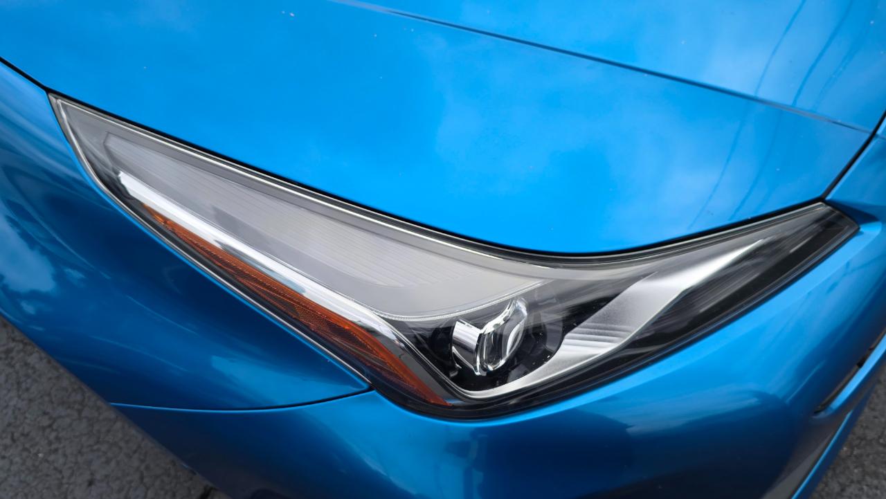 Toyota Prius XLE AWD-e 2019