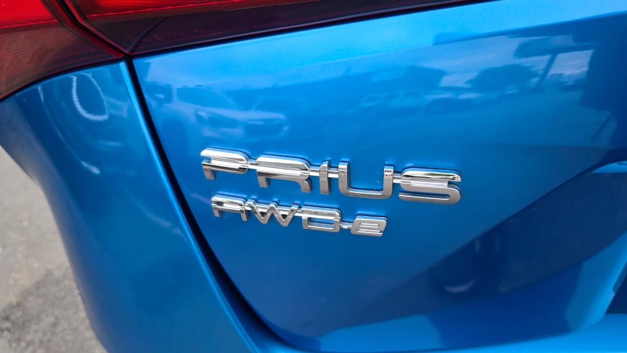 Toyota Prius XLE AWD-e 2019