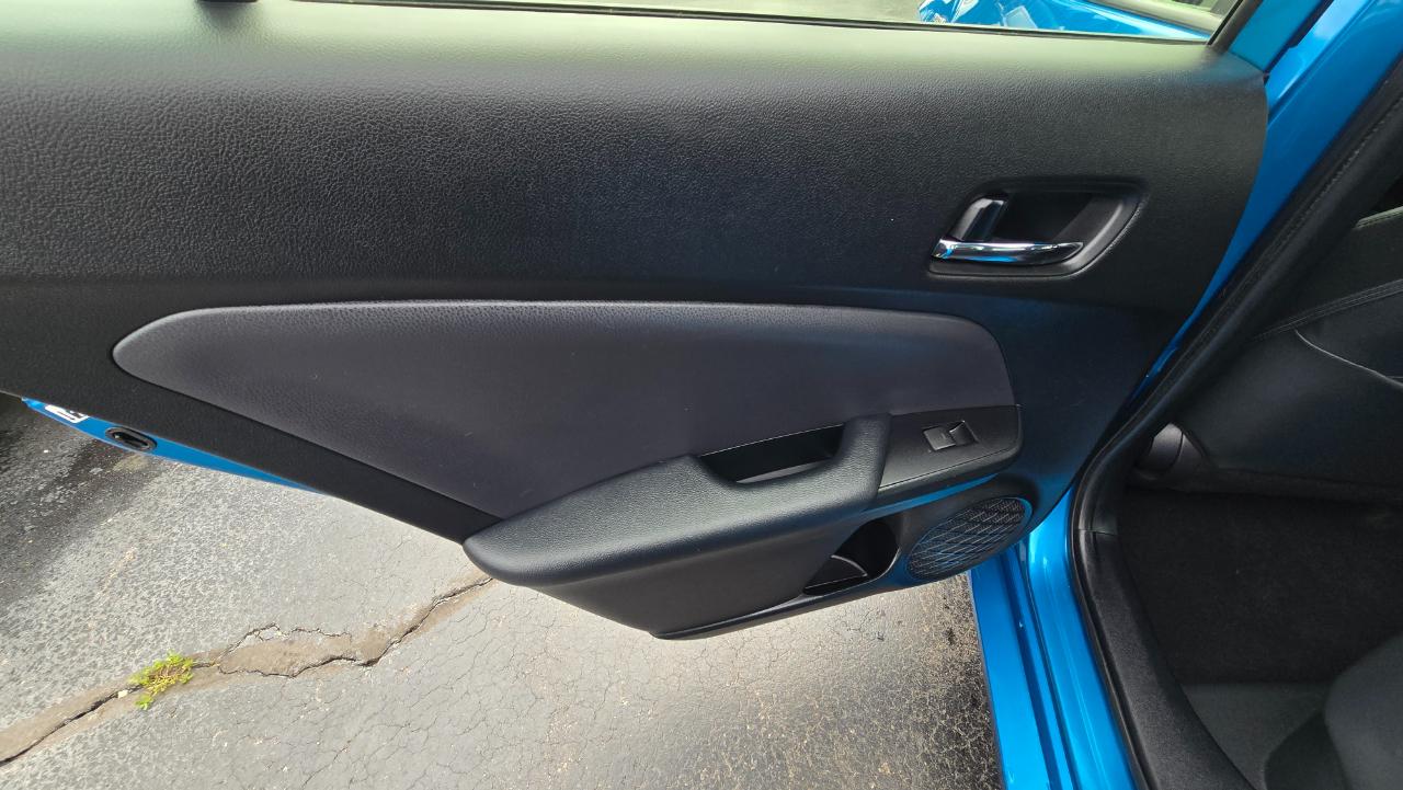 Toyota Prius XLE AWD-e 2019