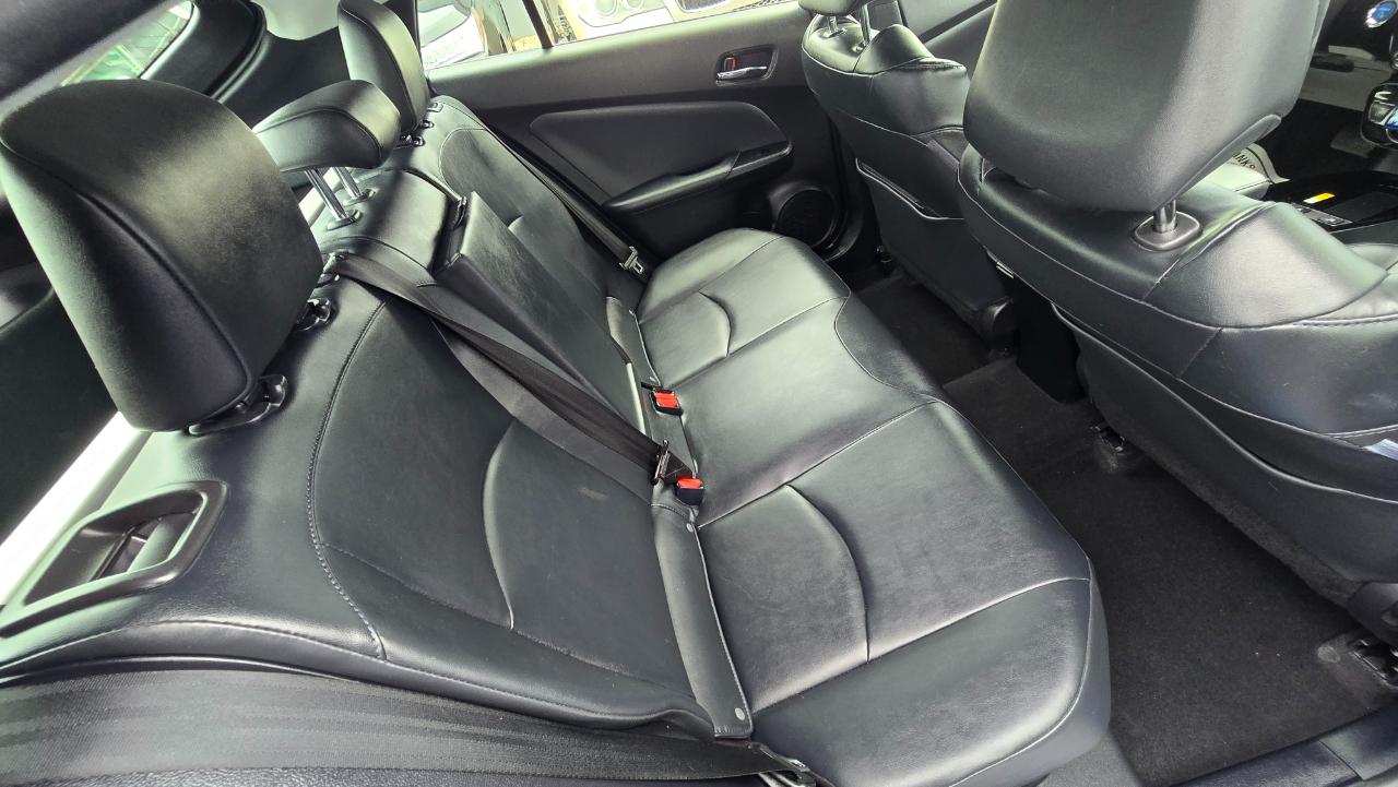 Toyota Prius XLE AWD-e 2019