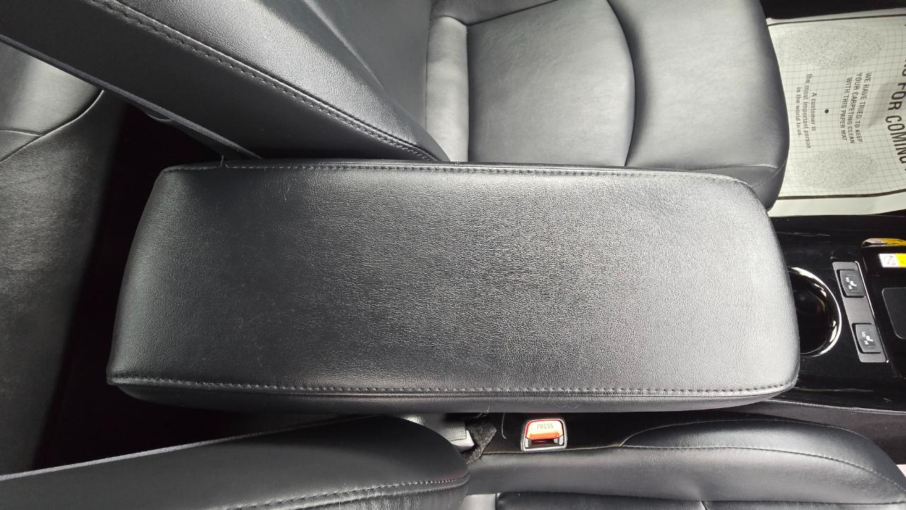 Toyota Prius XLE AWD-e 2019