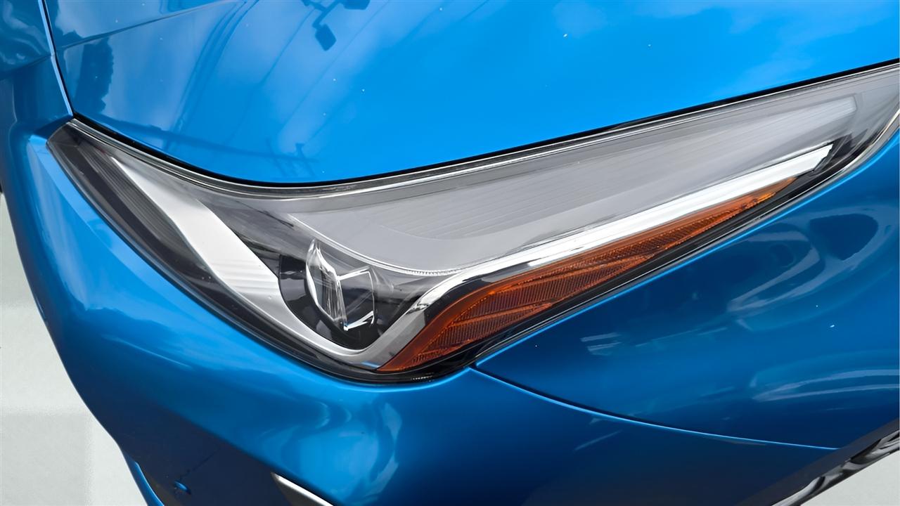 Toyota Prius XLE AWD-e 2019