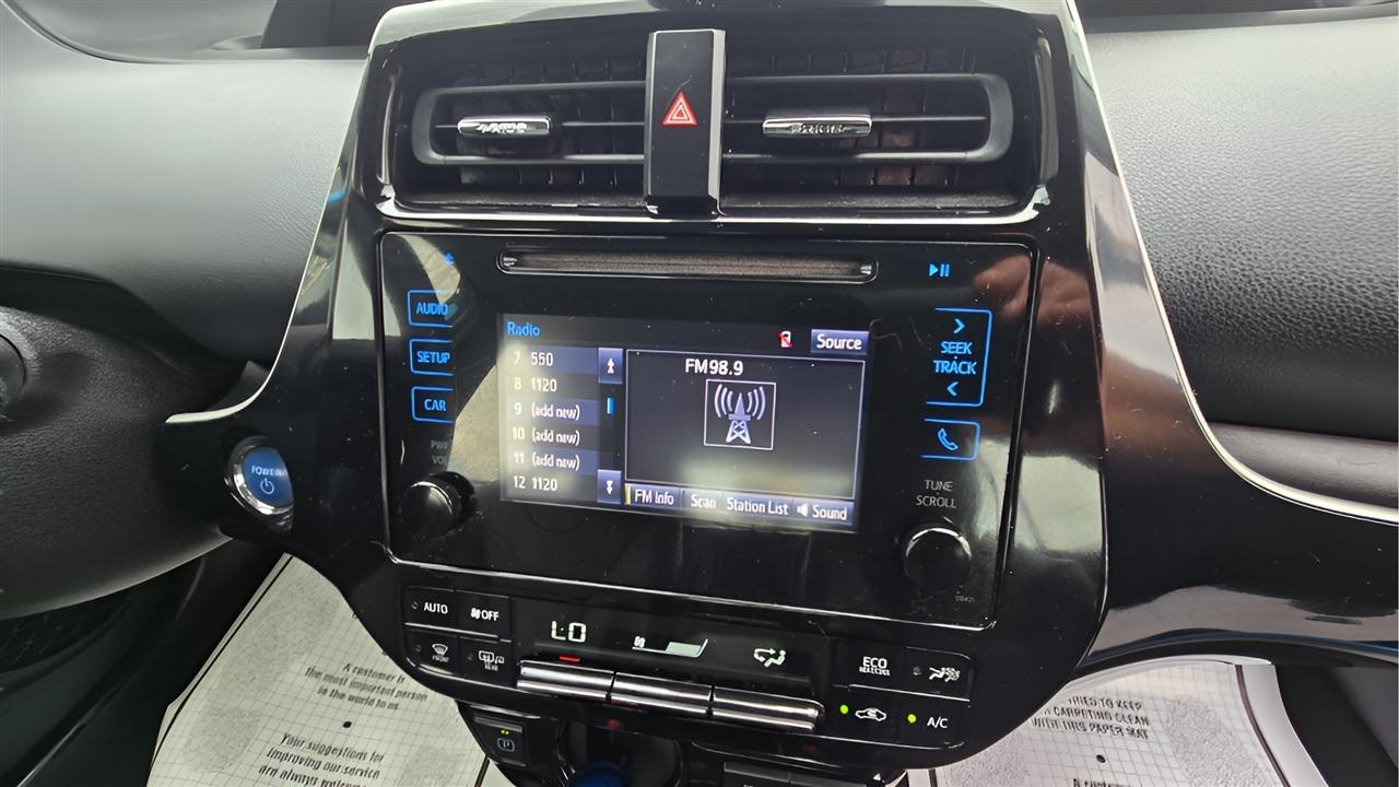 Toyota Prius XLE AWD-e 2019