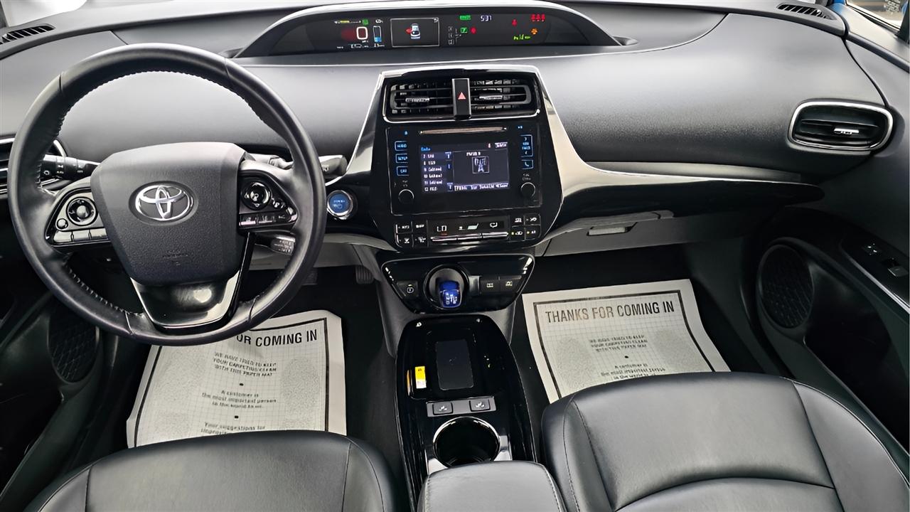 Toyota Prius XLE AWD-e 2019