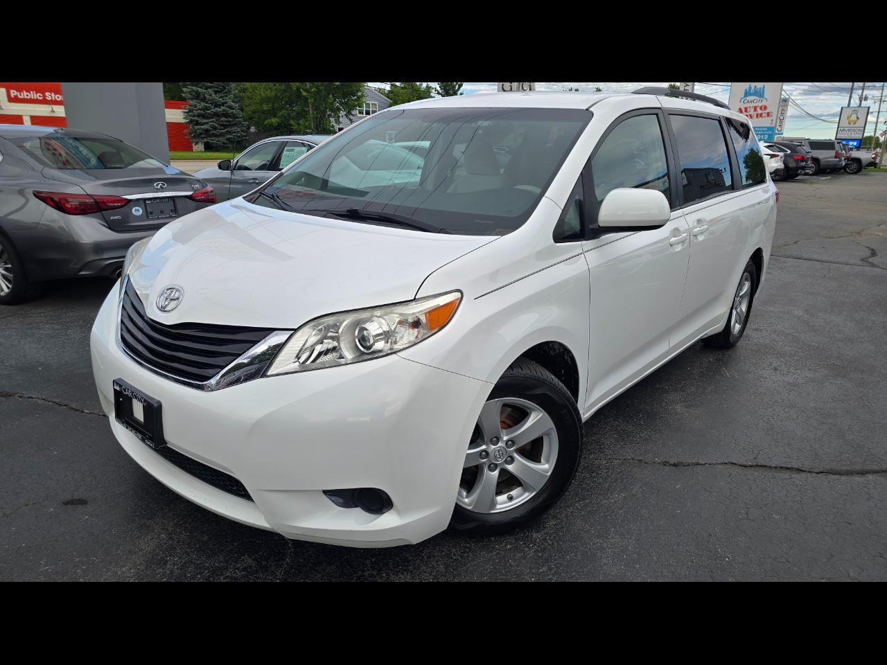 Toyota Sienna LE FWD 8-Passenger V6 2014