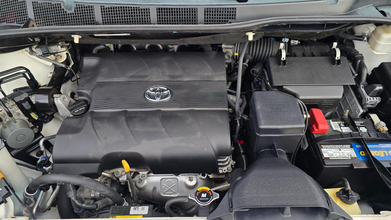 Toyota Sienna LE FWD 8-Passenger V6 2014