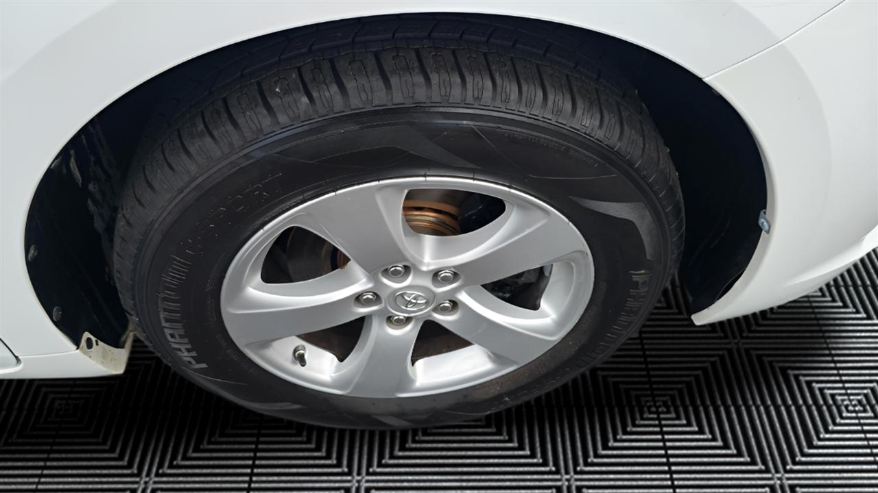 Toyota Sienna LE FWD 8-Passenger V6 2014