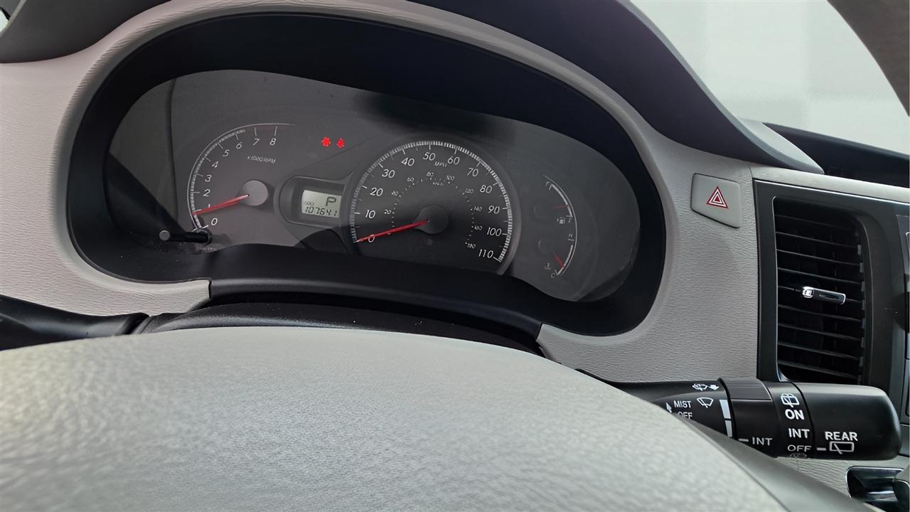 Toyota Sienna LE FWD 8-Passenger V6 2014