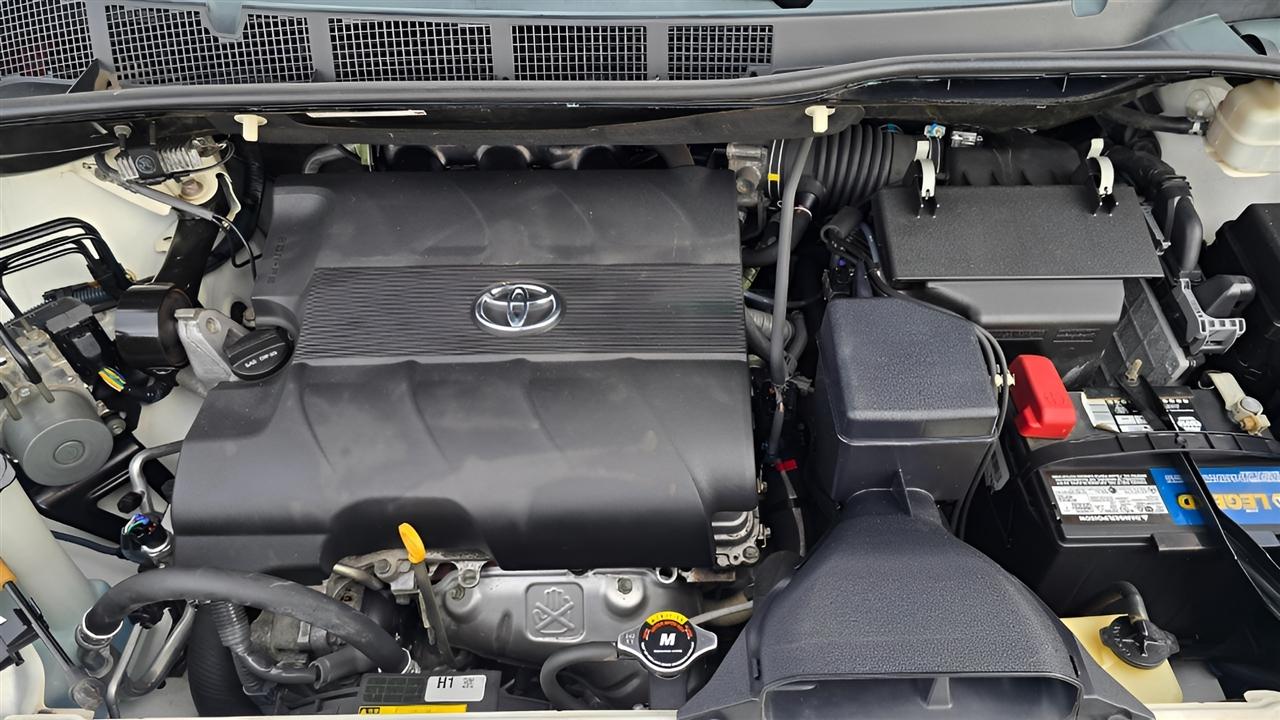 Toyota Sienna LE FWD 8-Passenger V6 2014
