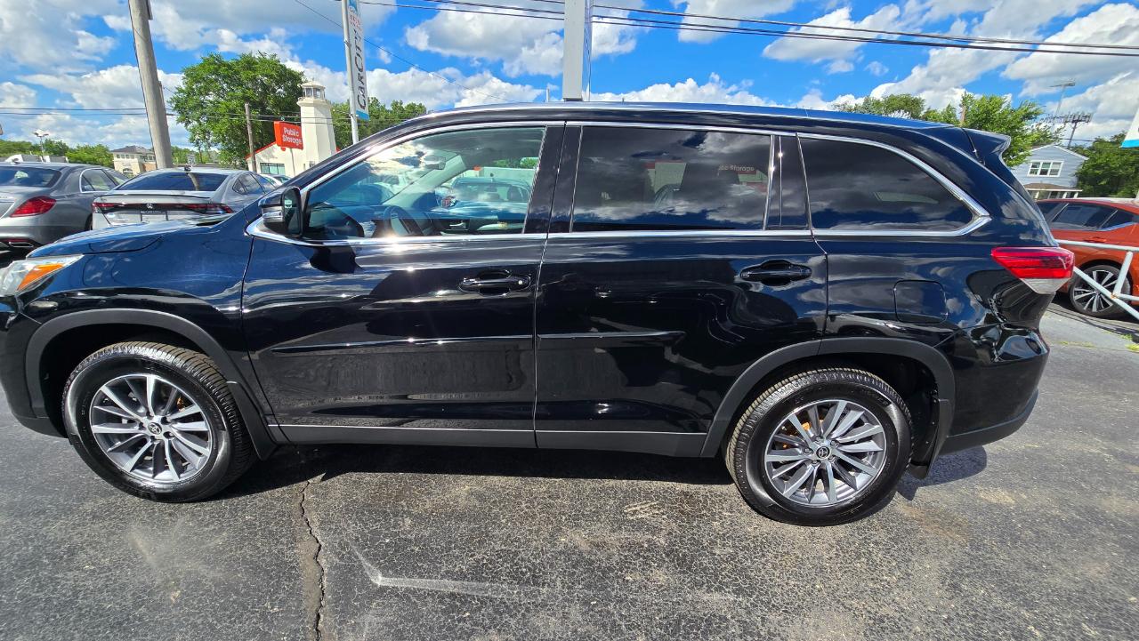 Toyota Highlander XLE AWD V6 2019