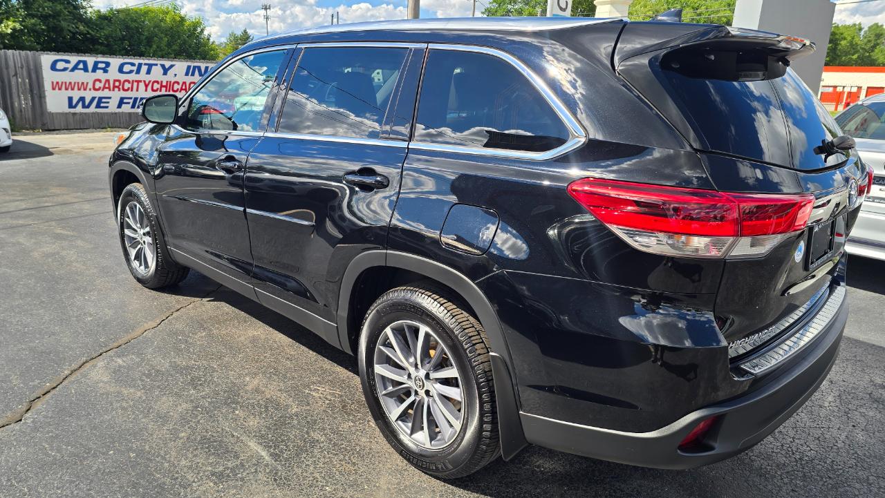 Toyota Highlander XLE AWD V6 2019