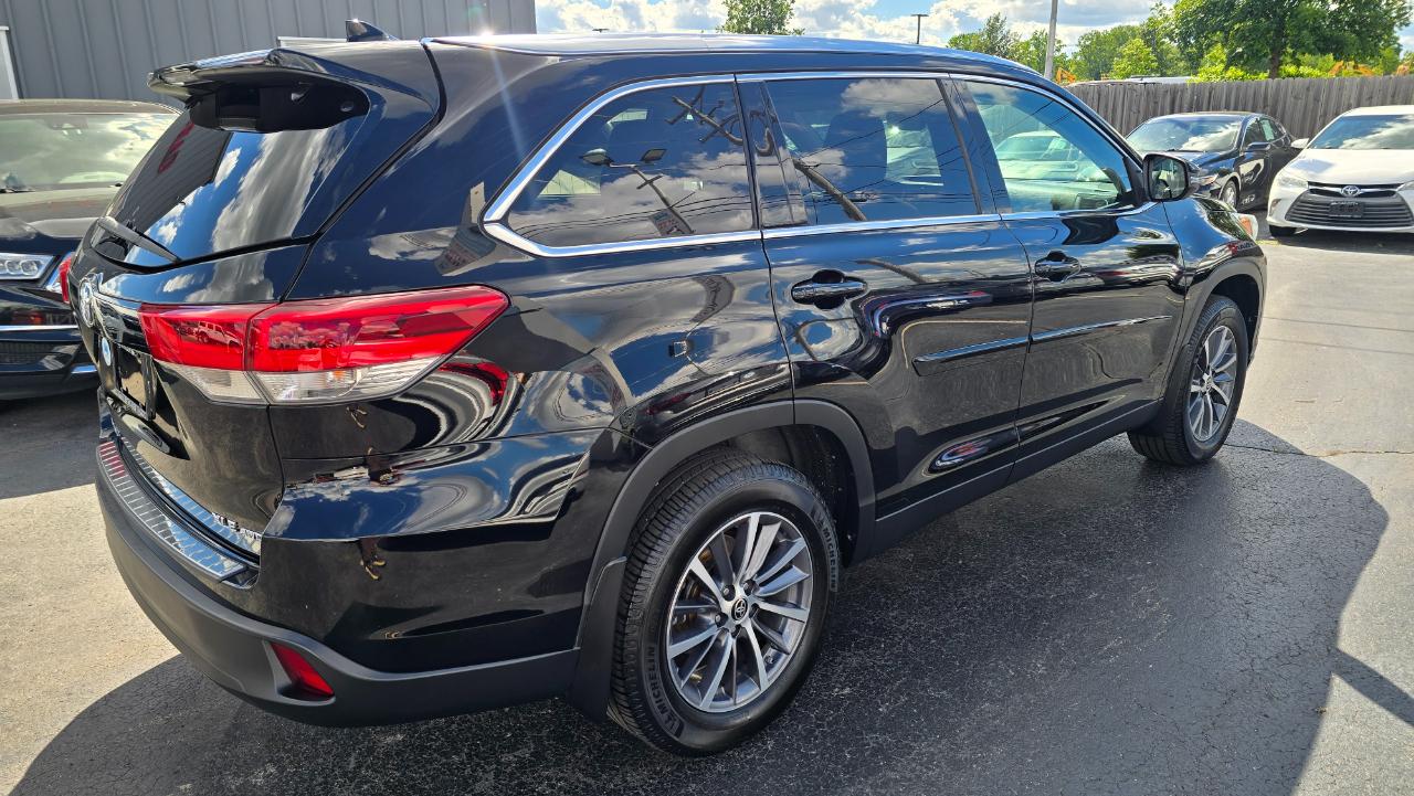 Toyota Highlander XLE AWD V6 2019