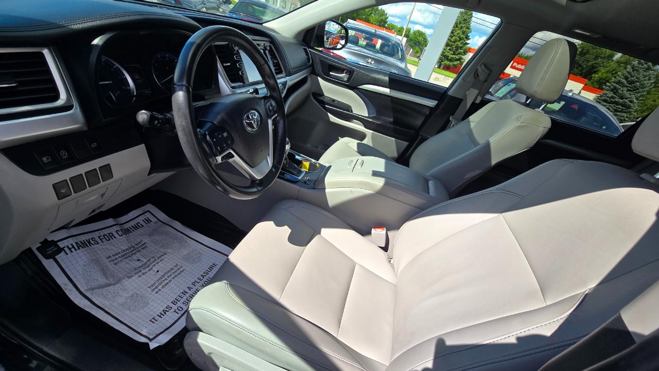 Toyota Highlander XLE AWD V6 2019