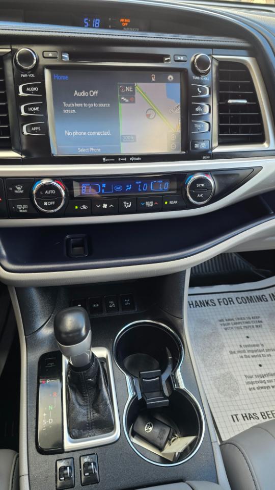 Toyota Highlander XLE AWD V6 2019