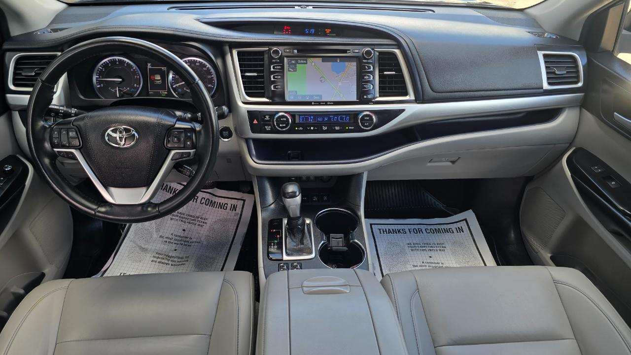 Toyota Highlander XLE AWD V6 2019