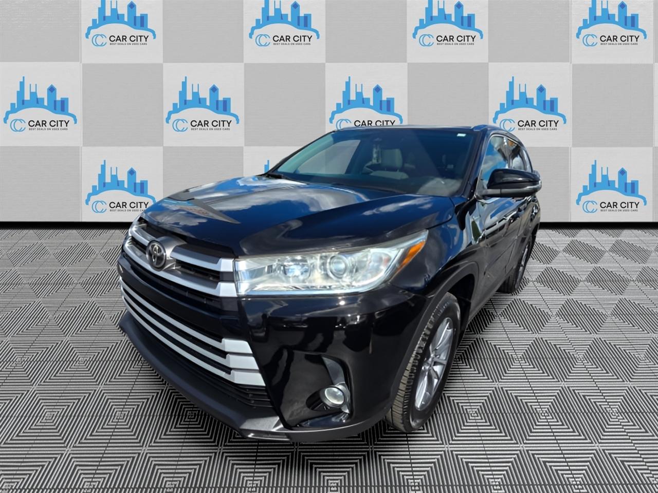 Toyota Highlander XLE AWD V6 2019