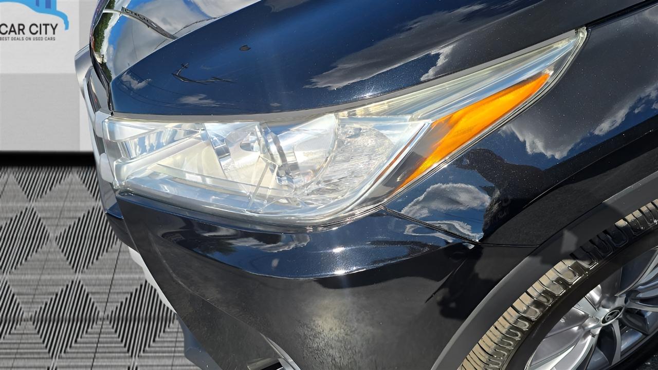 Toyota Highlander XLE AWD V6 2019