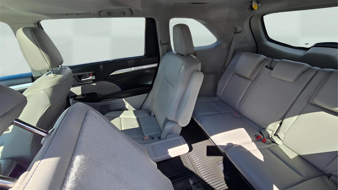 Toyota Highlander XLE AWD V6 2019