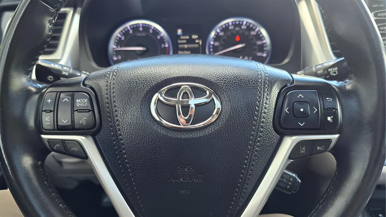Toyota Highlander XLE AWD V6 2019