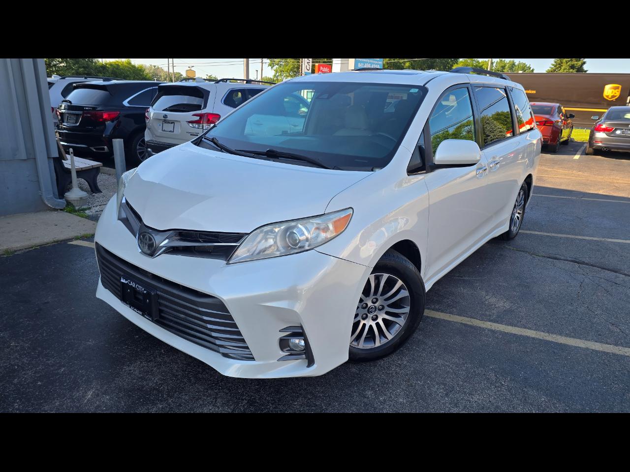 Toyota Sienna Limited Premium 7-Passenger 2020