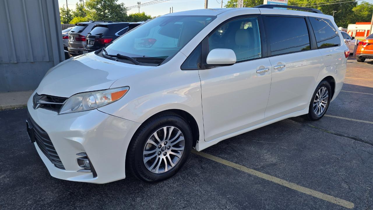 Toyota Sienna Limited Premium 7-Passenger 2020
