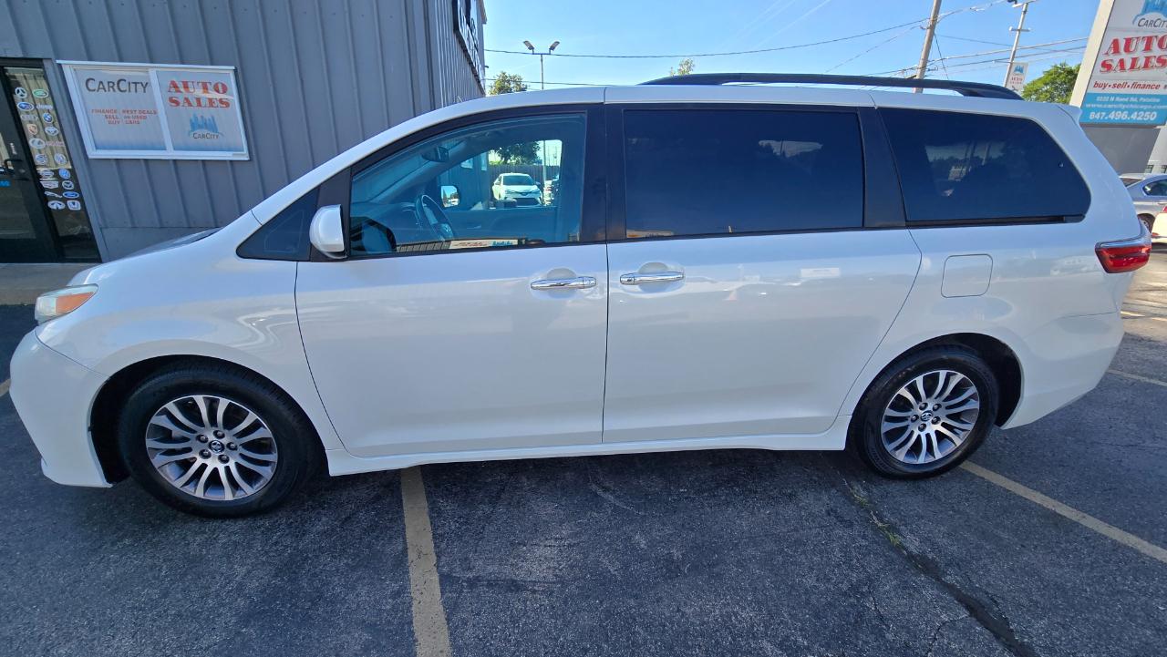 Toyota Sienna Limited Premium 7-Passenger 2020