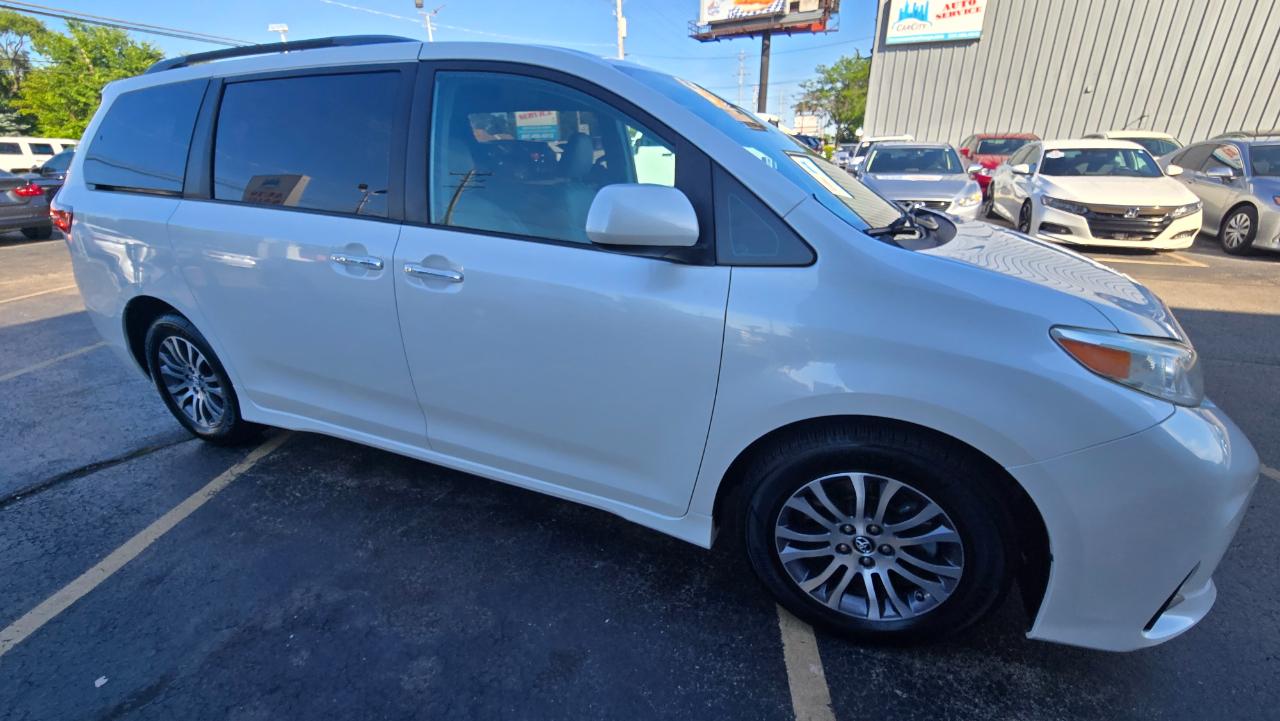 Toyota Sienna Limited Premium 7-Passenger 2020