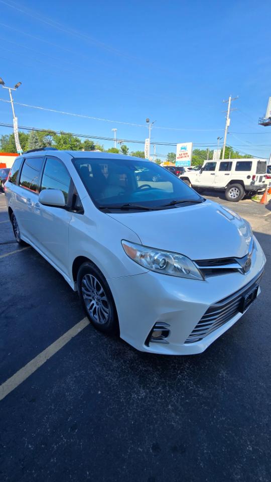 Toyota Sienna Limited Premium 7-Passenger 2020