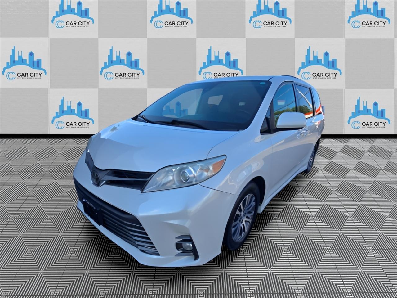 Toyota Sienna Limited Premium 7-Passenger 2020