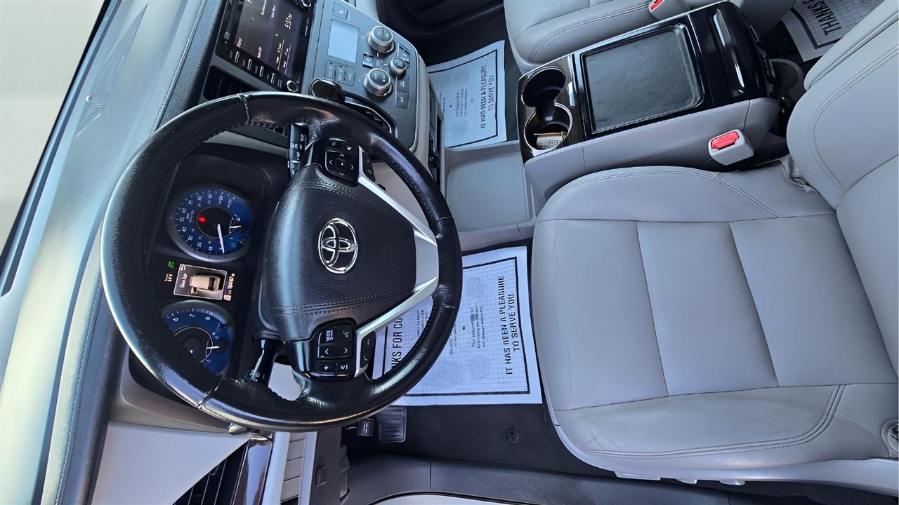 Toyota Sienna Limited Premium 7-Passenger 2020